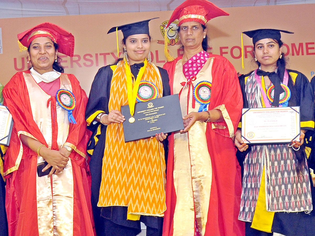 16th Graduation Ceremony Koti Womens College Photo Gallery - Sakshi6