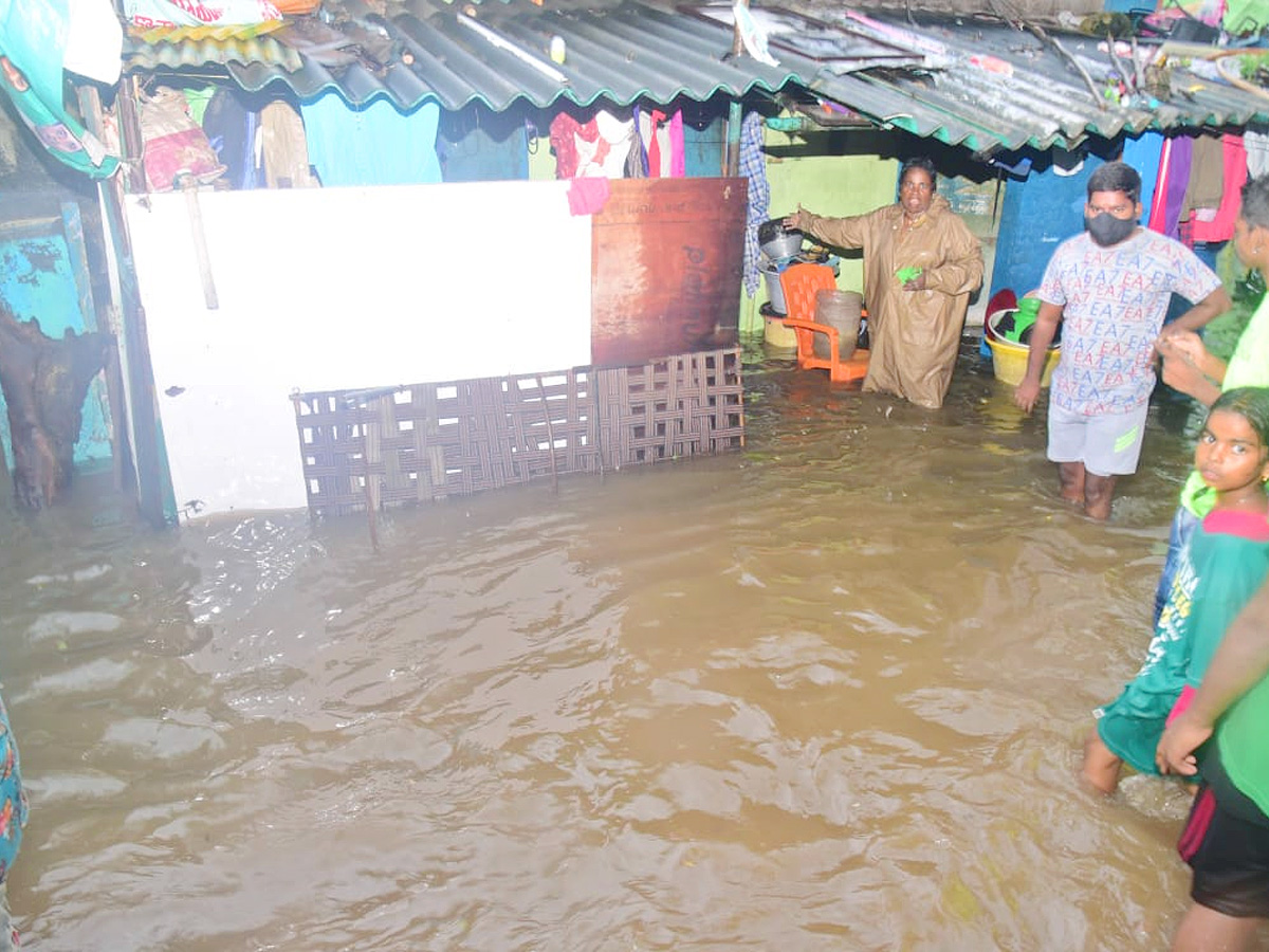 Tirumala Tirupati Rains Photos - Sakshi14