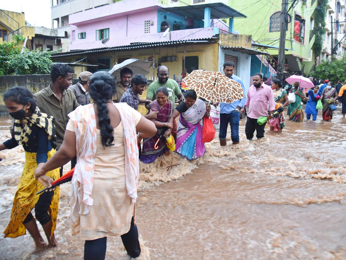 Tirumala Tirupati Rains Photos - Sakshi8