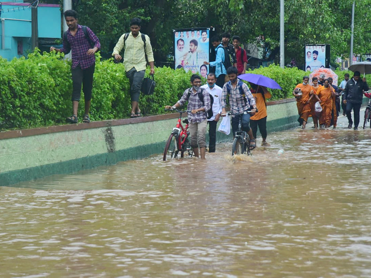 Tirumala Tirupati Rains Photos - Sakshi9