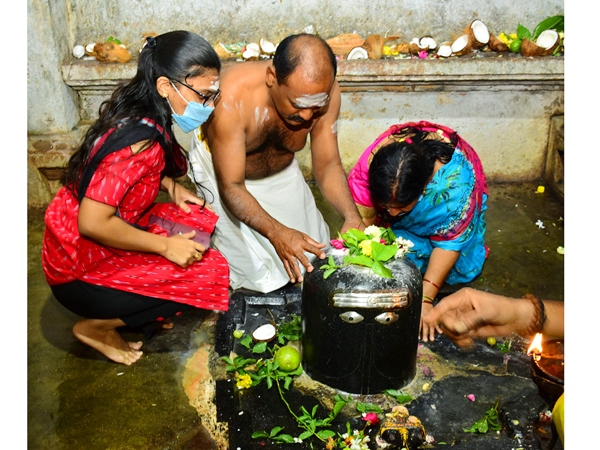 Karthika Pournami 2021 PHoto Gallery - Sakshi4