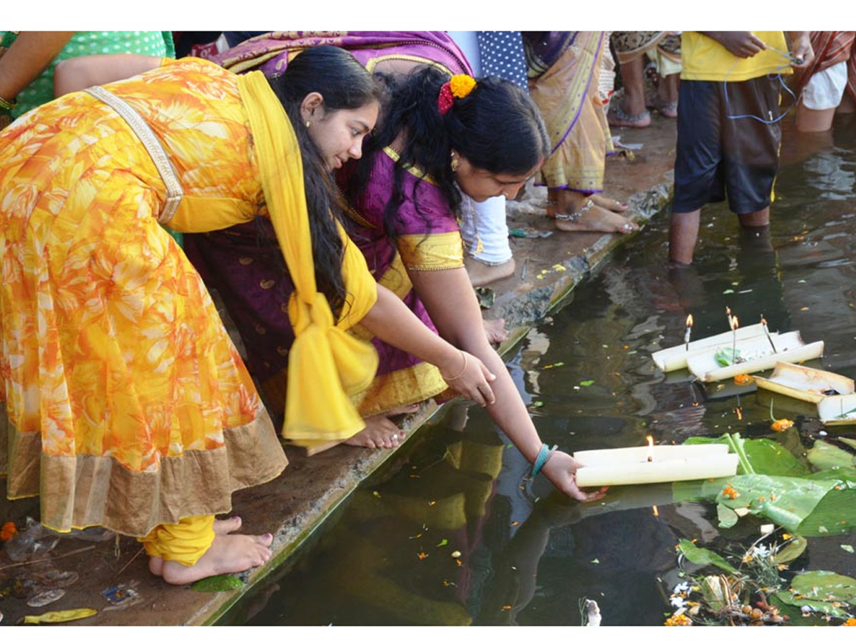 Karthika Pournami 2021 PHoto Gallery - Sakshi5