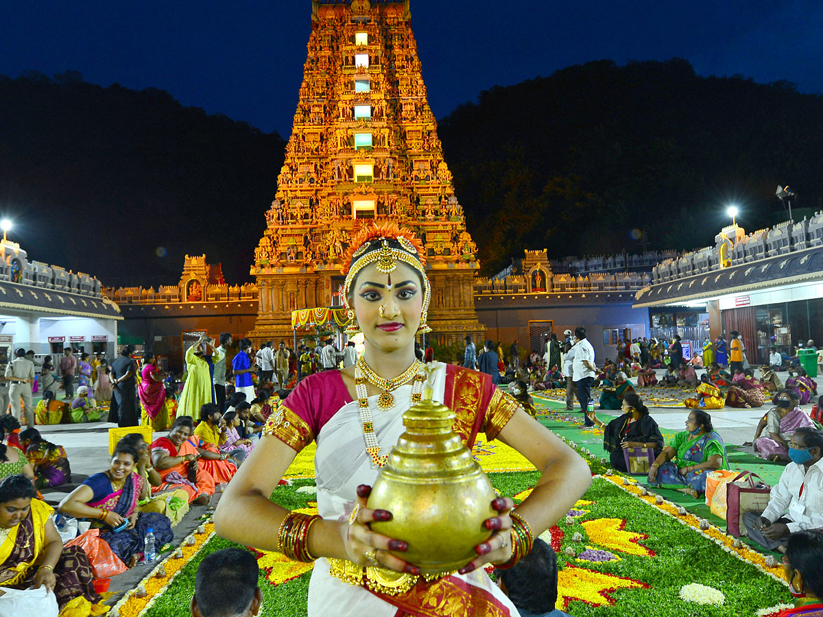 Koti Deepotsavam at Indrakeeladri Ammavari Temple Photos - Sakshi5