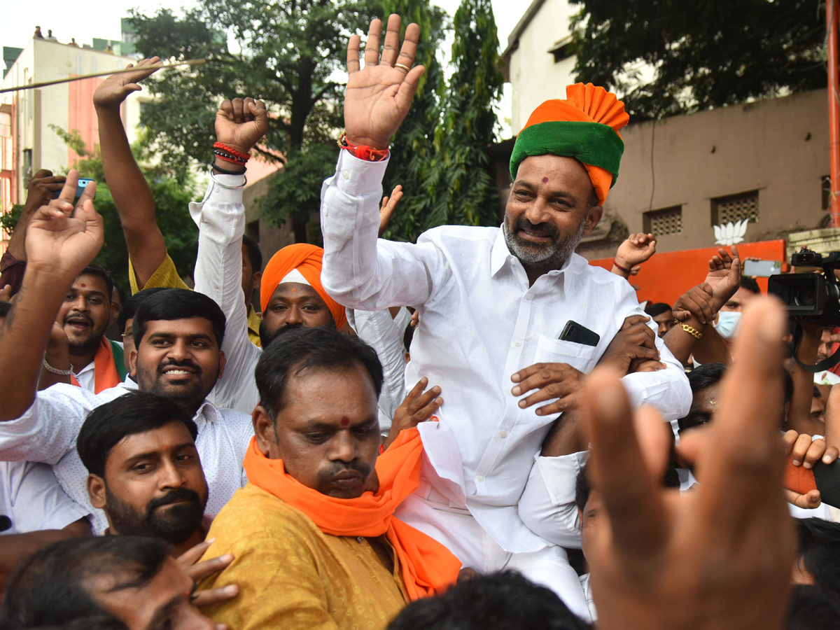 Etela Rajender Grand Victory in Huzurabad By Election Photo Gallery - Sakshi13