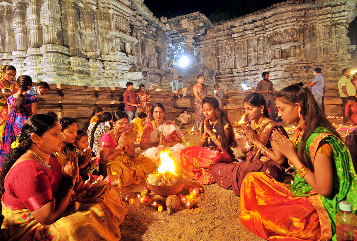 Karthika Pournami Celebrations in Warangal - Sakshi12