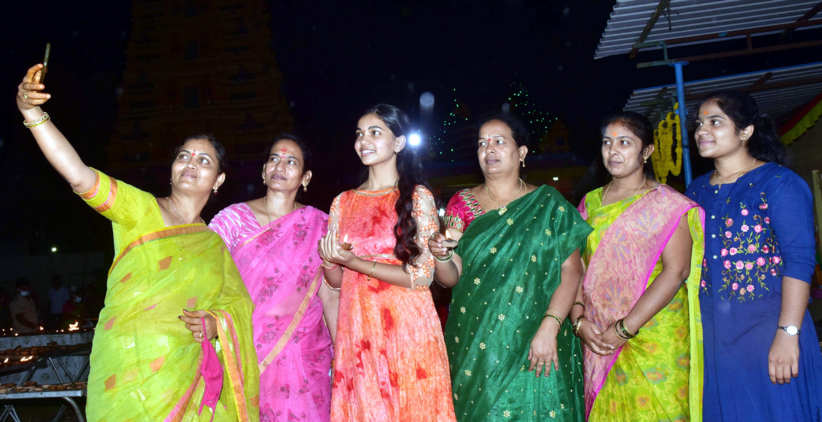 Karthika Pournami Celebrations in Warangal - Sakshi28