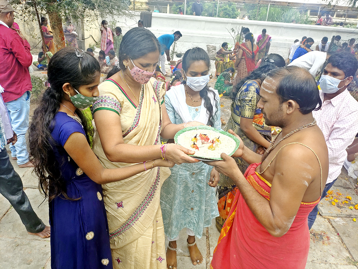 Karthika Pournami Celebrations in Warangal - Sakshi30