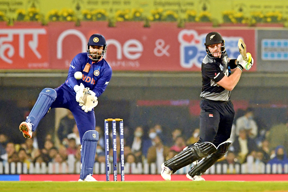 India win 2nd t20 against New Zealand - Sakshi3