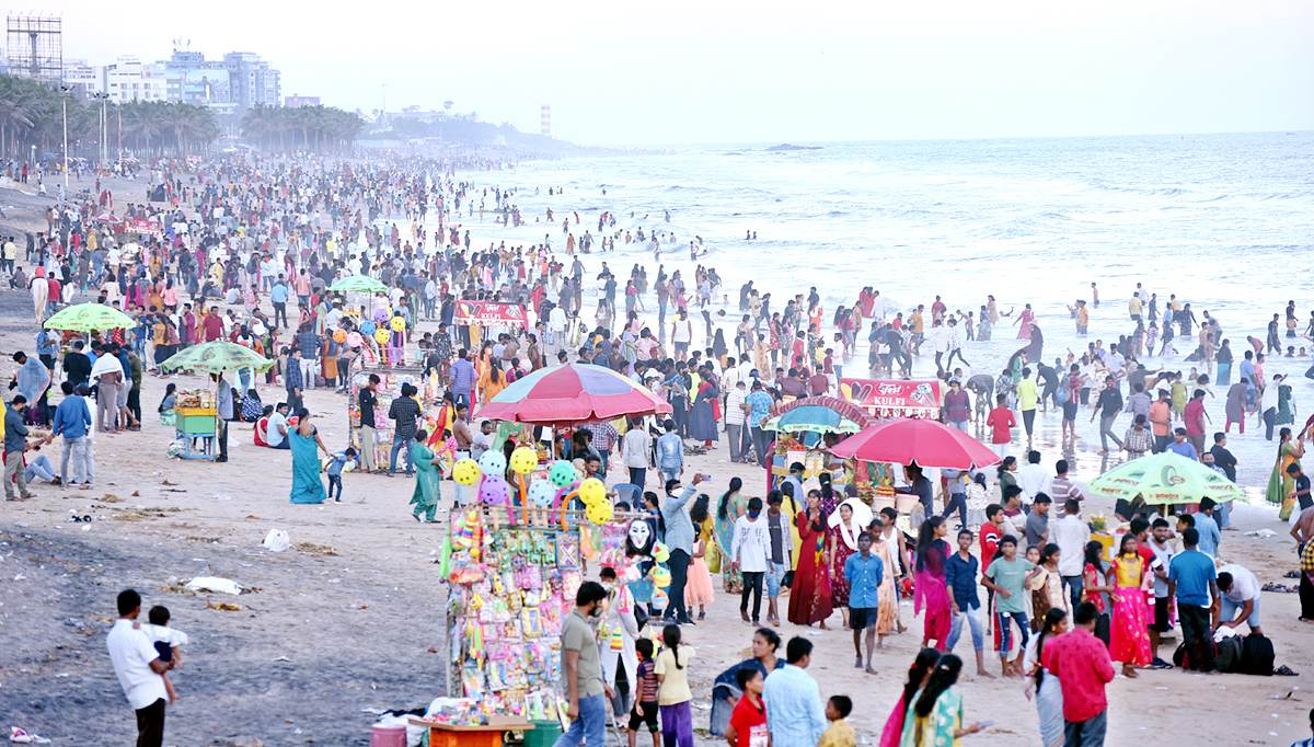 People are Enjoying Sea Bath at Rushikonda Beach Visakhapatnam - Sakshi27