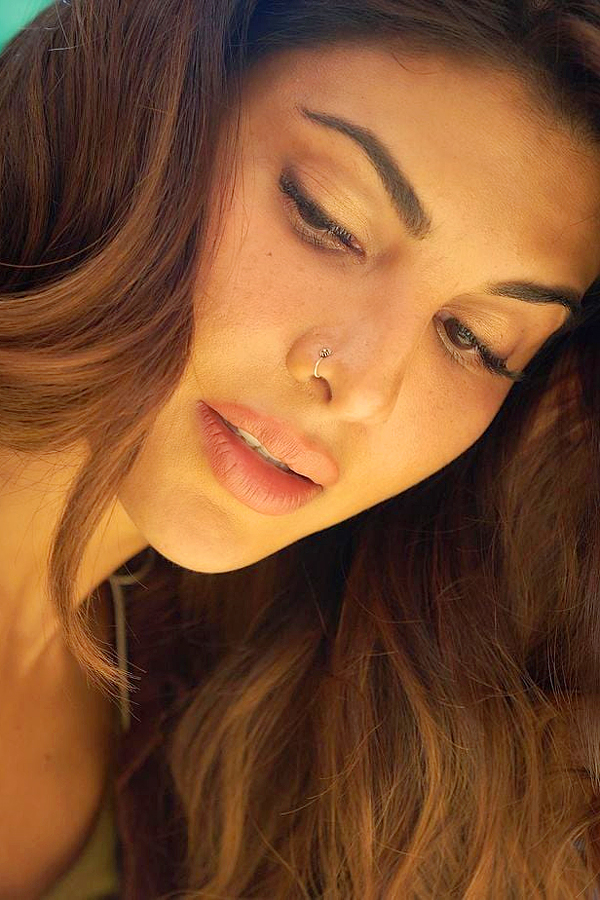 Jacqueline Fernandez hd wallpapers - Sakshi4