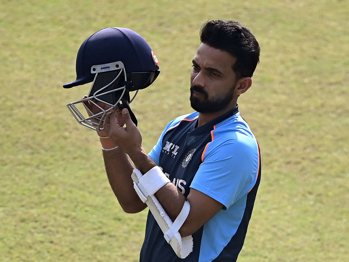 Indian Cricket Team Practice Session at Kanpur Photo Gallery - Sakshi12