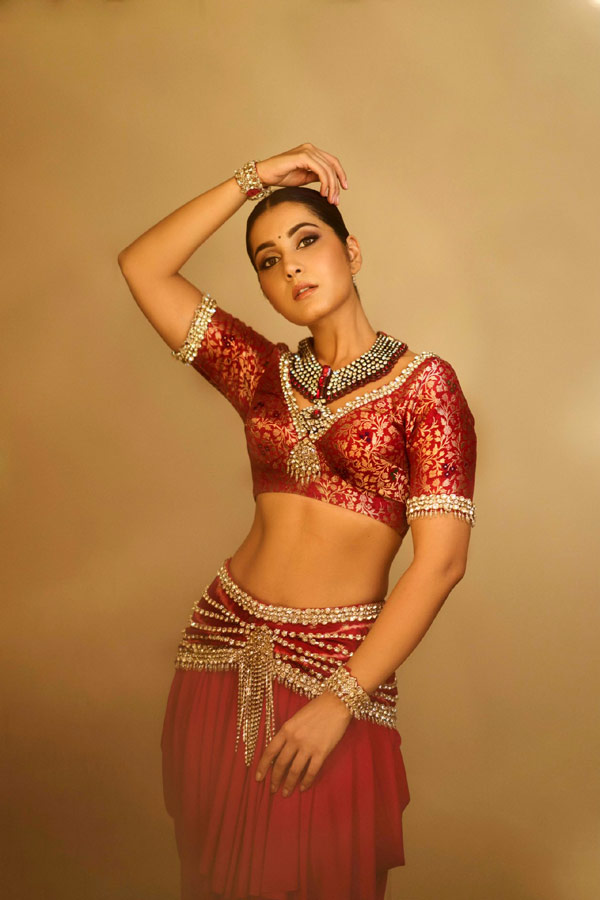 Rashi Khanna Latest Photo Gallery - Sakshi7