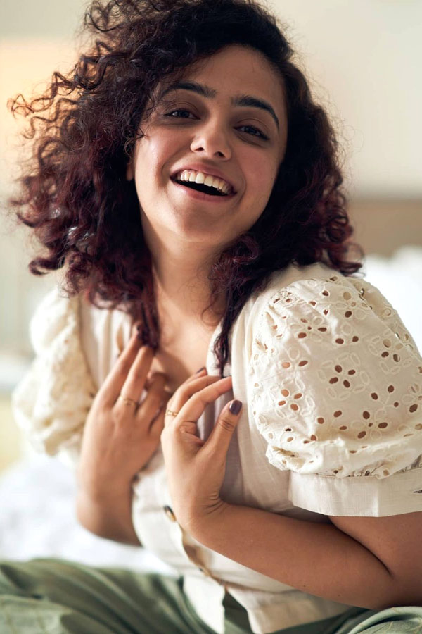 Actress Nithya Menen Photo Gallery - Sakshi17