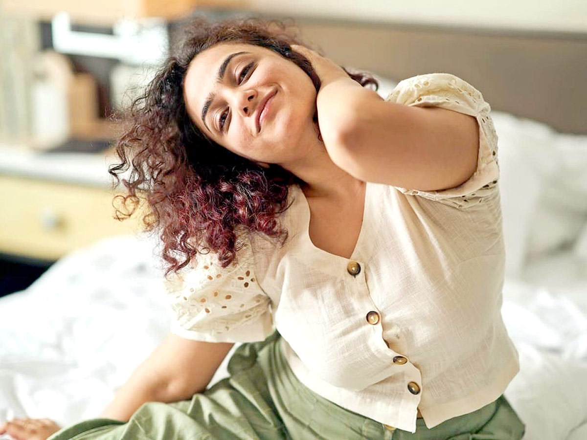 Actress Nithya Menen Photo Gallery - Sakshi2