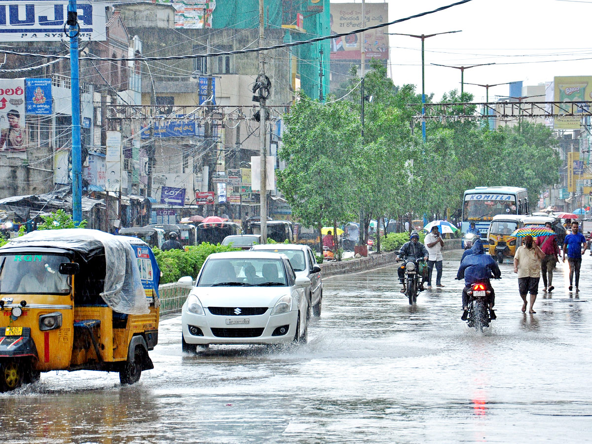 Heavy Rains In Nellore District Photo Gallery - Sakshi12