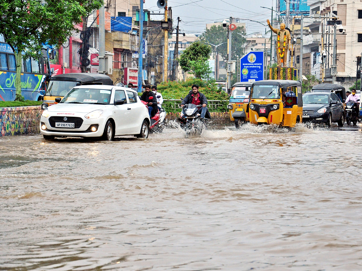 Heavy Rains In Nellore District Photo Gallery - Sakshi15