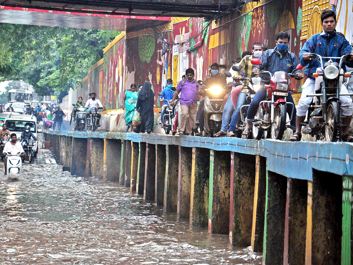 Heavy Rains In Nellore District Photo Gallery - Sakshi3