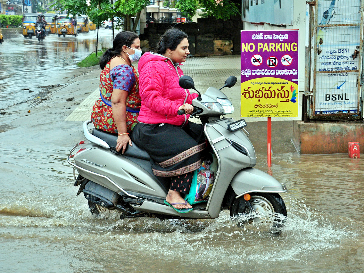 Heavy Rains In Nellore District Photo Gallery - Sakshi5