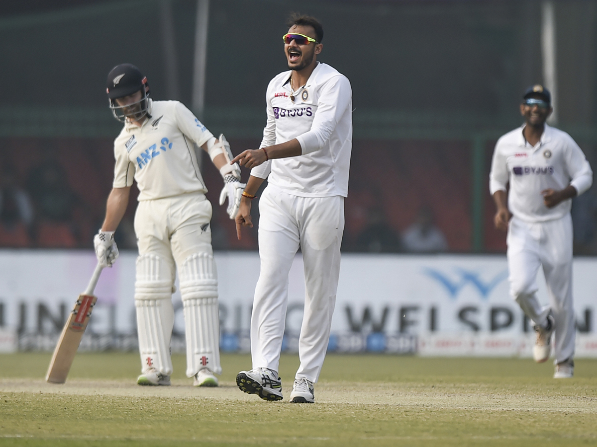 India and New Zealand First Test ends in draw at Kanpur Photo Gallery - Sakshi3