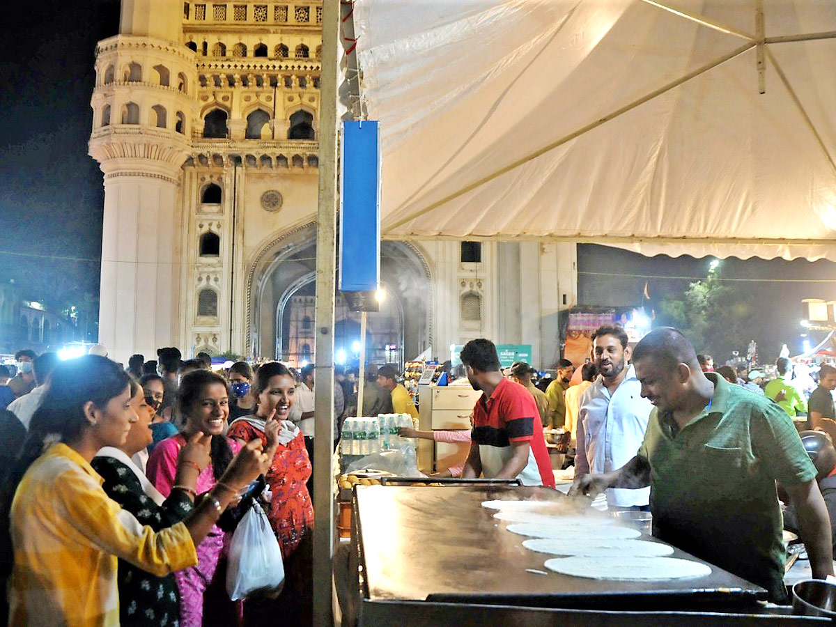 Sunday Funday at Tank Bund And Charminar Photo Gallery - Sakshi19