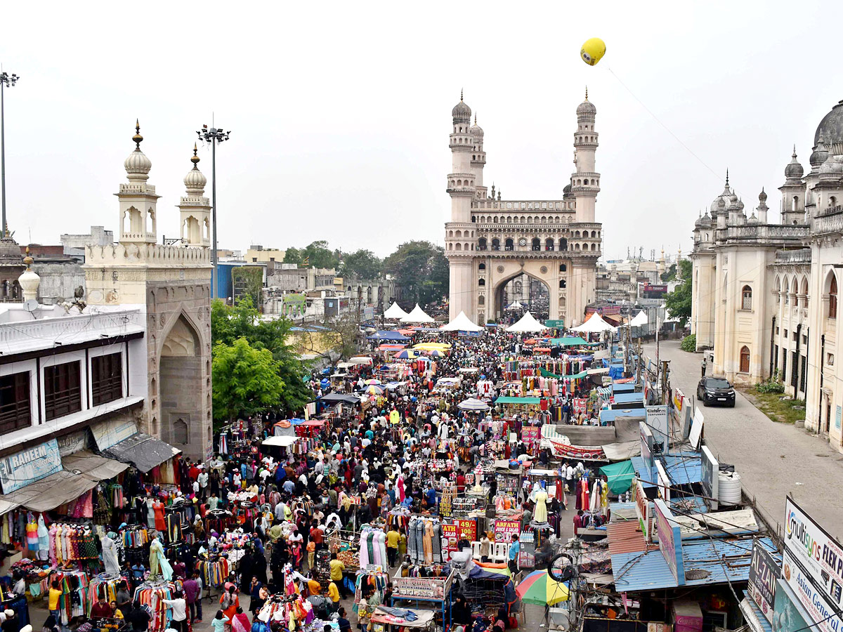 Sunday Funday at Tank Bund And Charminar Photo Gallery - Sakshi21