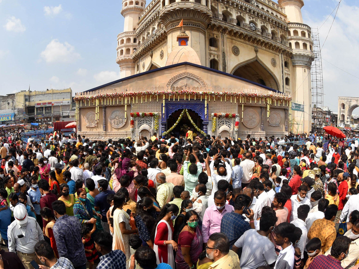 Devotees Rush To Bhagyalakshmi Temple Photo Gallery - Sakshi2