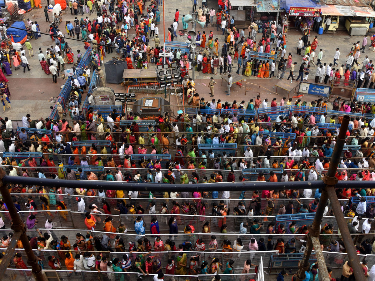 Devotees Rush To Bhagyalakshmi Temple Photo Gallery - Sakshi7