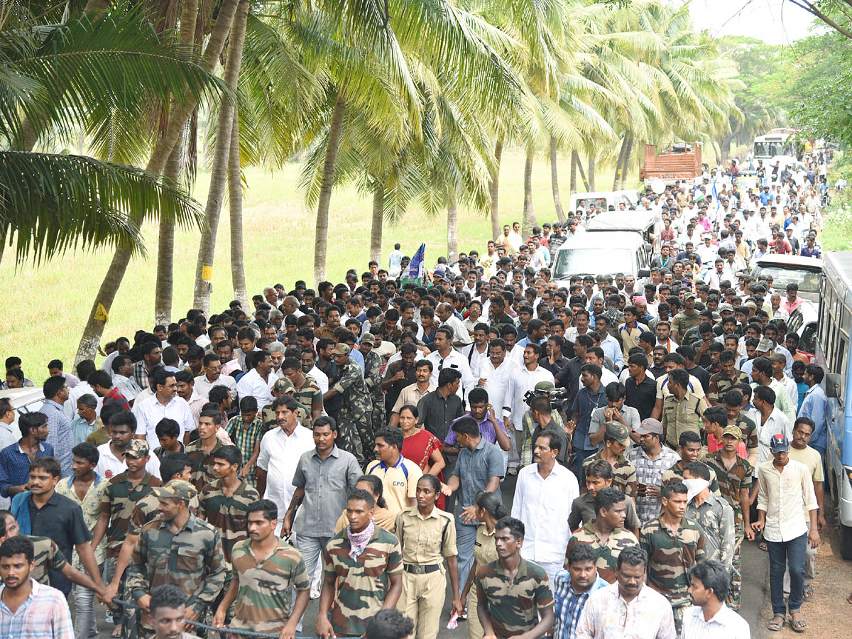 CM YS Jagan Praja Sankalpa Yatra Photos - Sakshi15