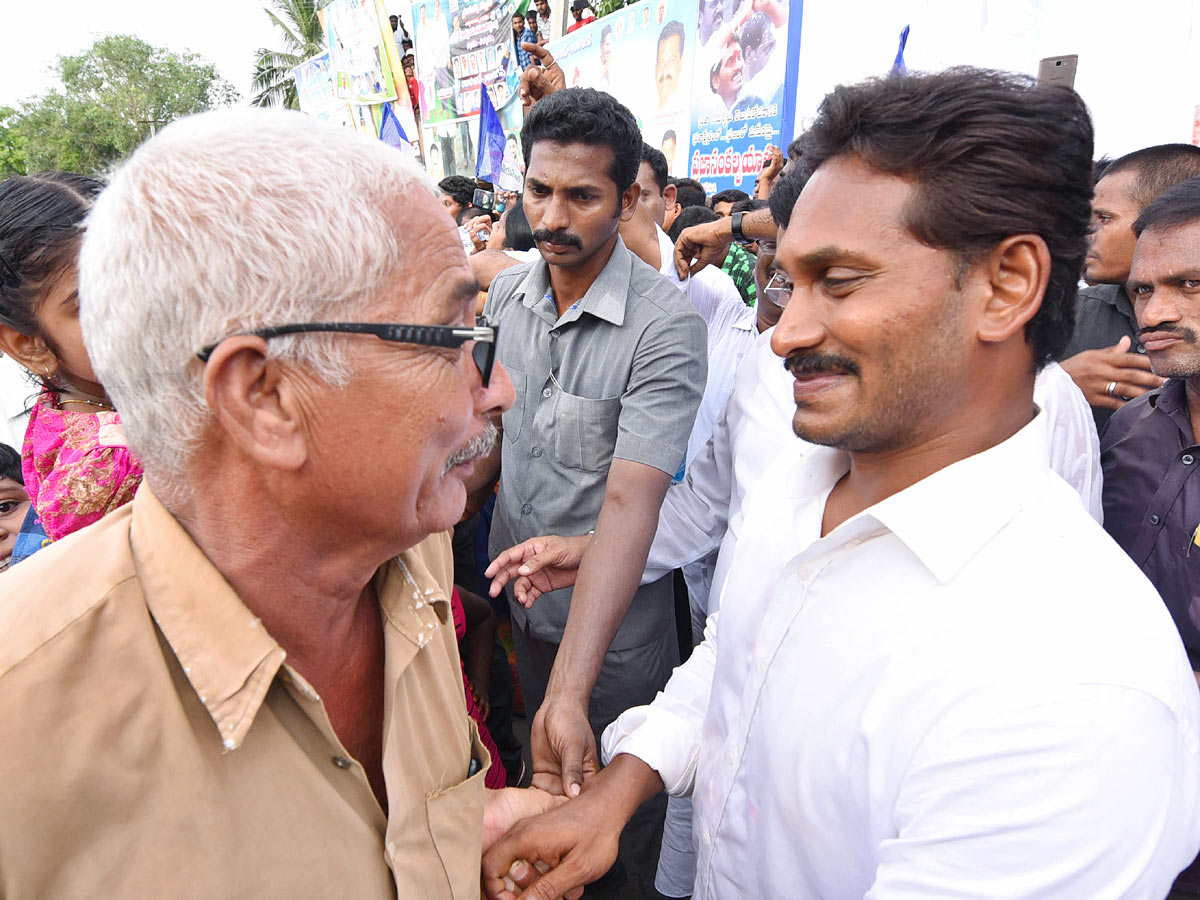 CM YS Jagan Praja Sankalpa Yatra Photos - Sakshi21