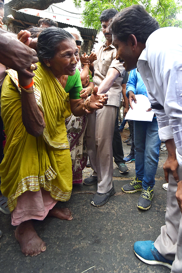 CM YS Jagan Praja Sankalpa Yatra Photos - Sakshi29