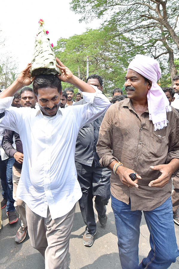 CM YS Jagan Praja Sankalpa Yatra Photos - Sakshi31