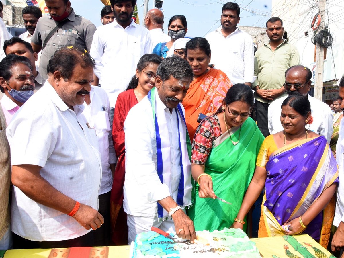 CM YS Jagan 4th Year Padayatra Celebrations Photo Gallery - Sakshi14