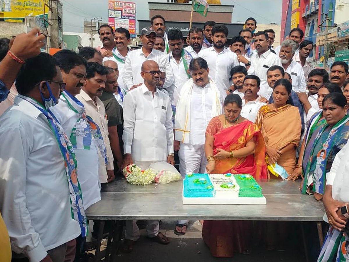 CM YS Jagan 4th Year Padayatra Celebrations Photo Gallery - Sakshi17