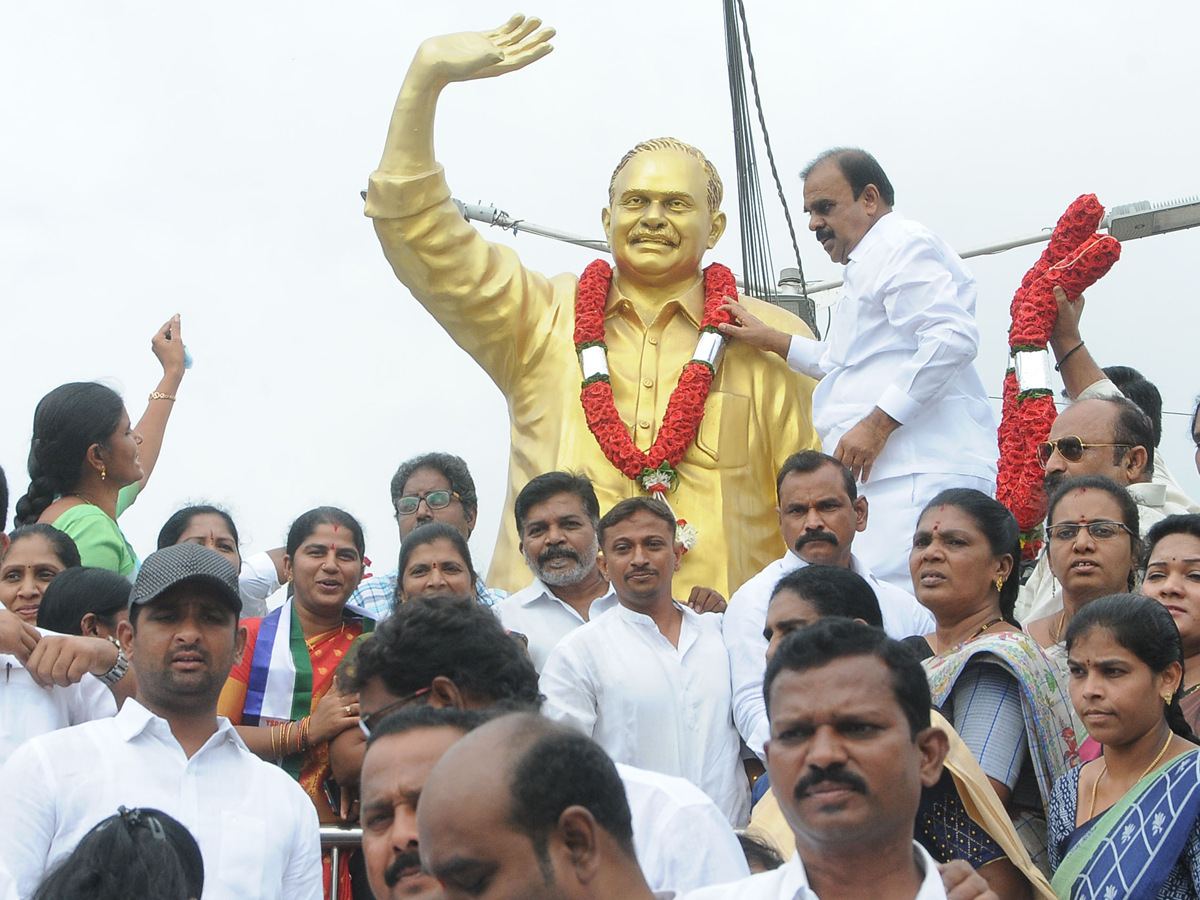 CM YS Jagan 4th Year Padayatra Celebrations Photo Gallery - Sakshi5