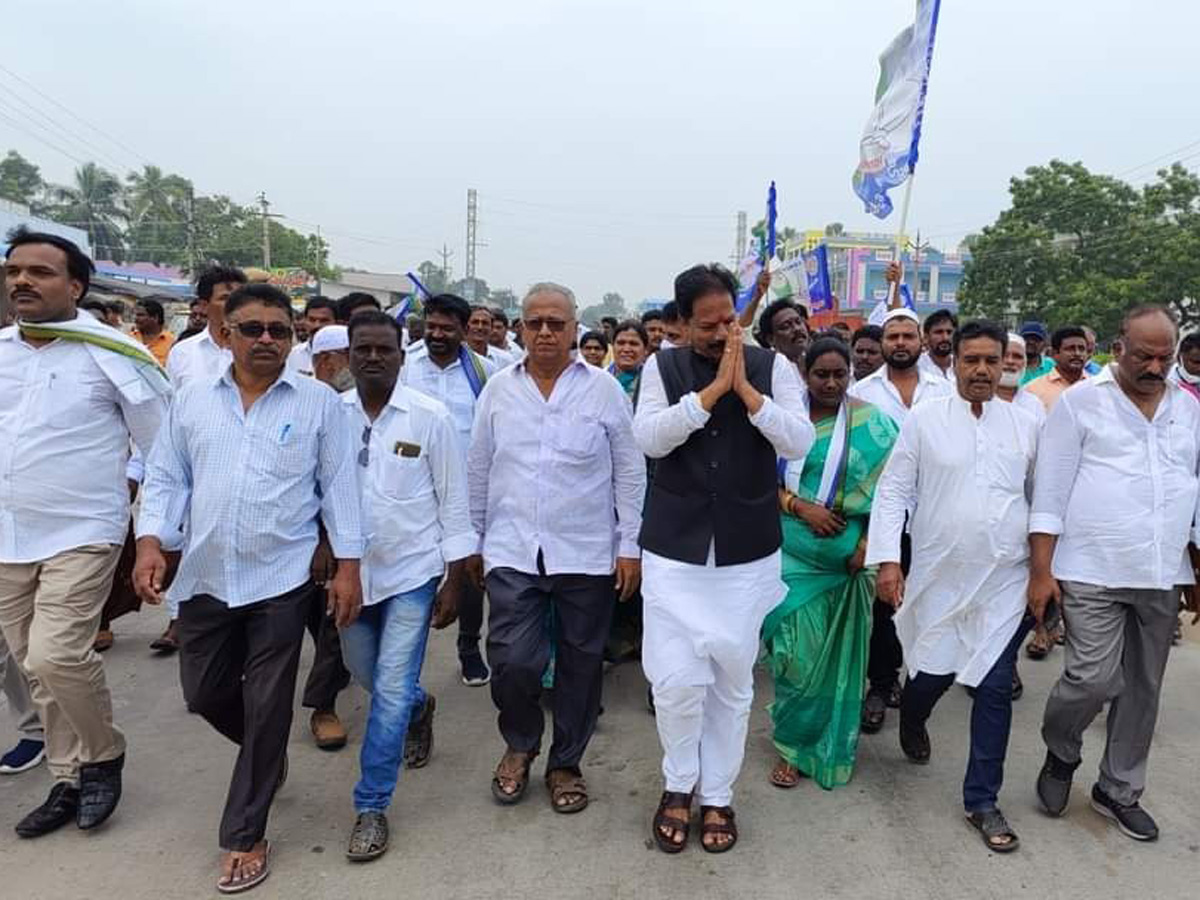 CM YS Jagan 4th Year Padayatra Celebrations Photo Gallery - Sakshi9