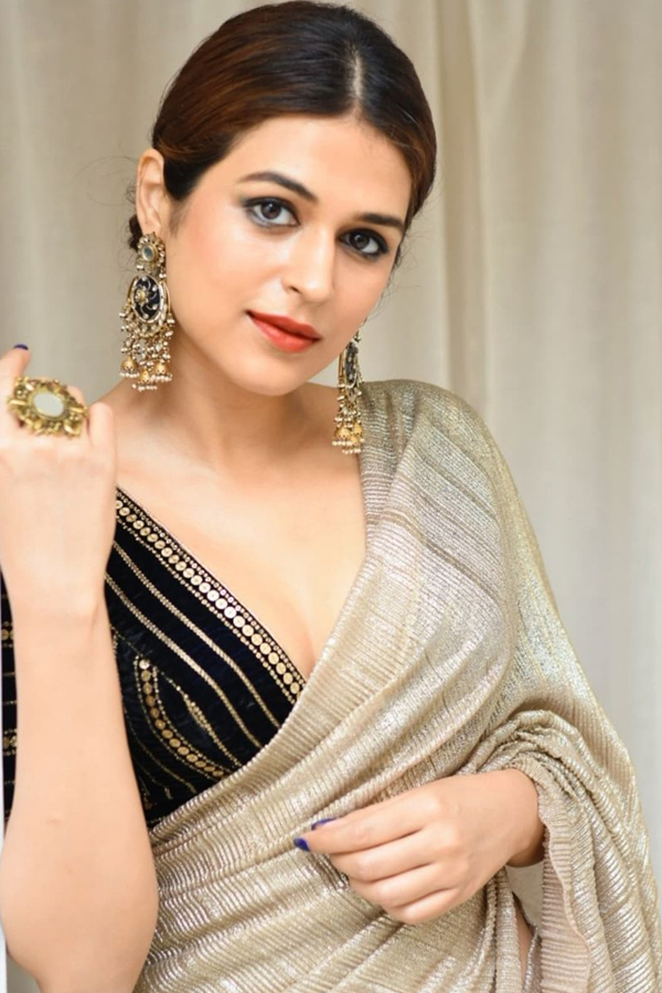 Shraddha Das Latest Images And Photos - Sakshi3