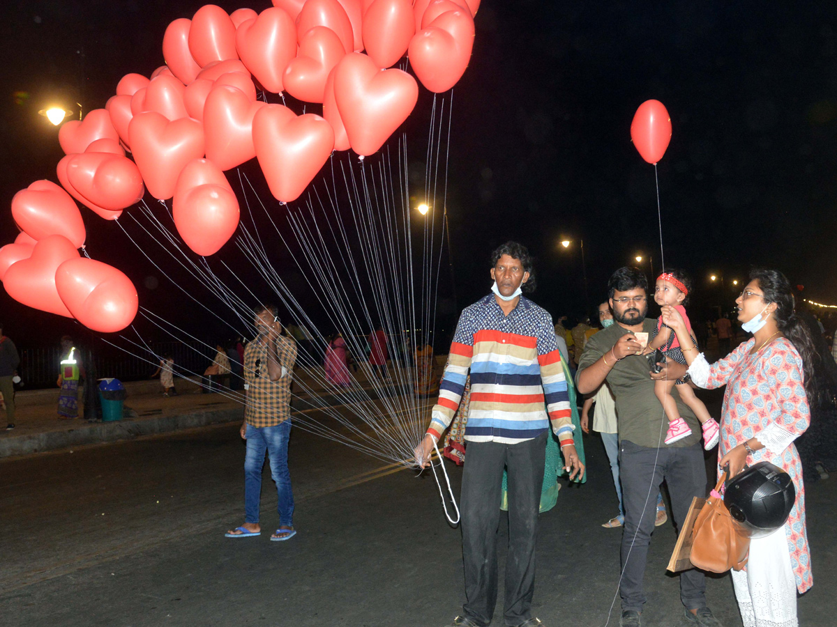 Sunday Funday at Tank Bund Photo Gallery - Sakshi4