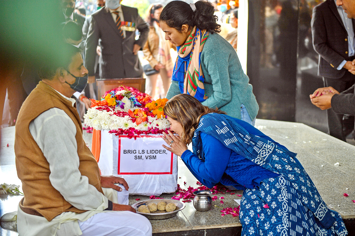 Brigadier Lidder Cremated With Full Military Honours - Sakshi1