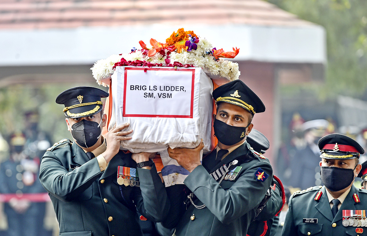 Brigadier Lidder Cremated With Full Military Honours - Sakshi15