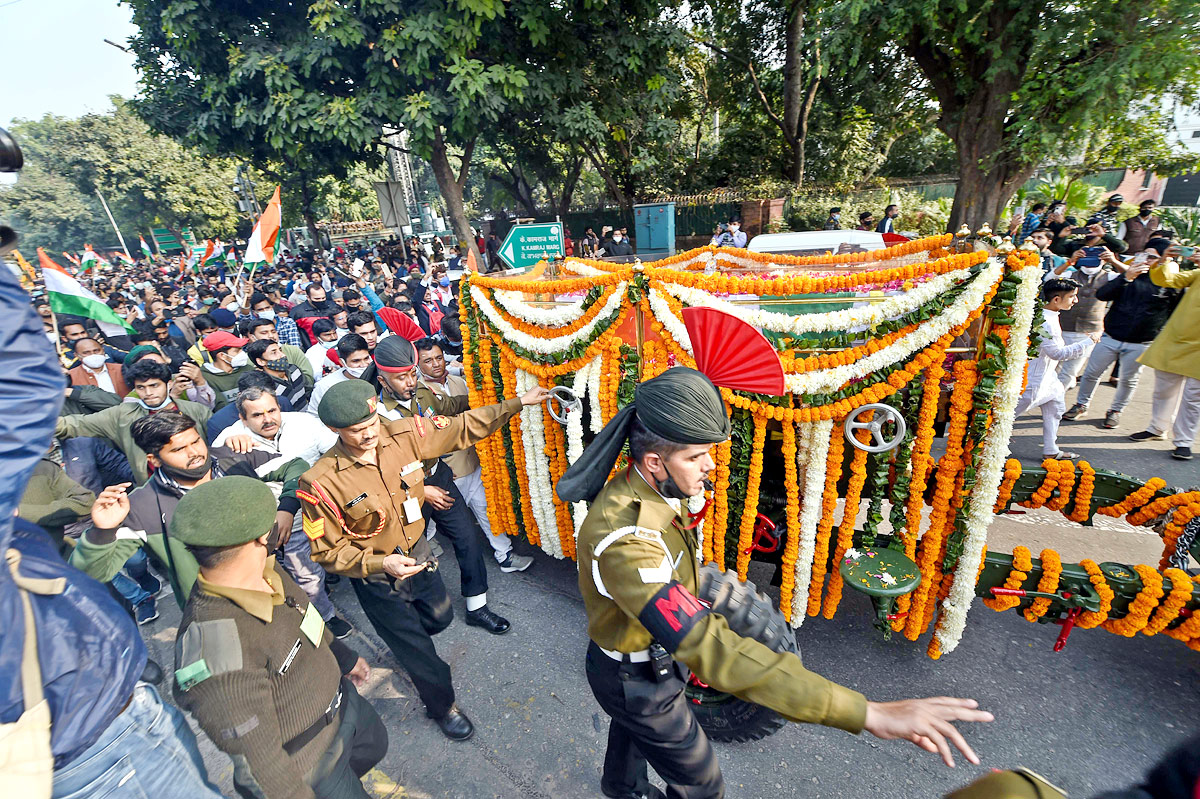 CDS Bipin Rawat Funeral Photos - Sakshi27