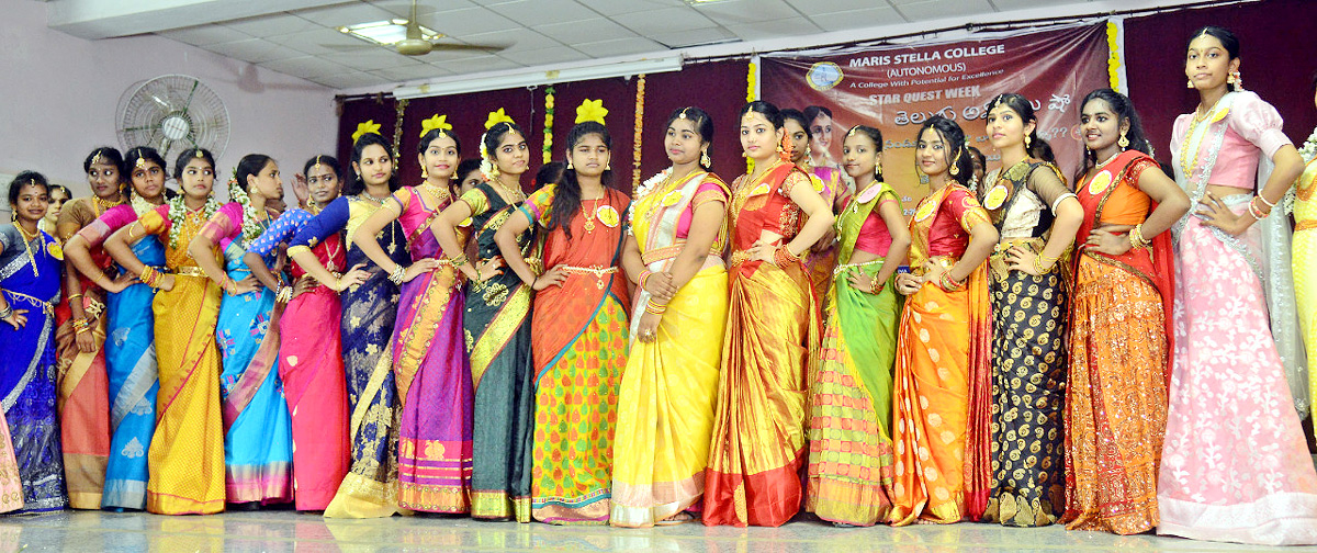 Maris Stella College Girls Ramp Walk In Vijayawada - Sakshi4