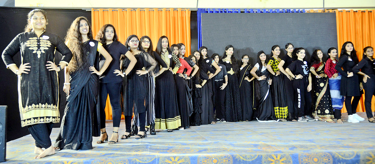 Maris Stella College Girls Ramp Walk In Vijayawada - Sakshi24