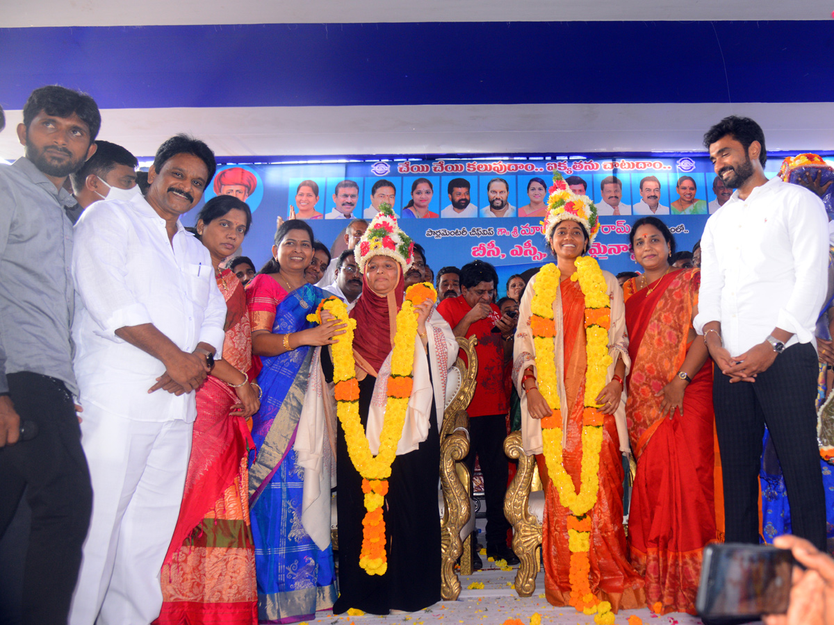 comedian Ali Participated in BC,SC,ST,Minority Atmiya Sammelanam in Rajahmundry PHoto Gallery - Sakshi5