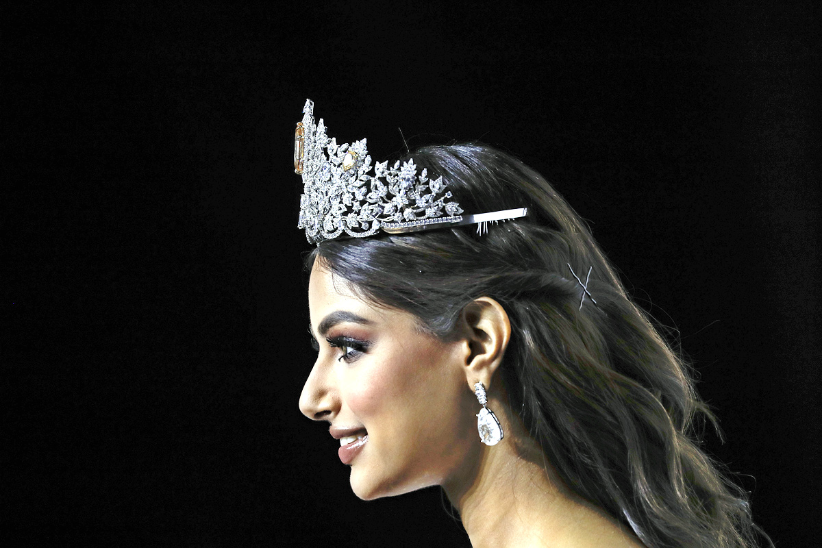 Miss Universe 2021 is Indias Harnaaz Sandhu - Sakshi2