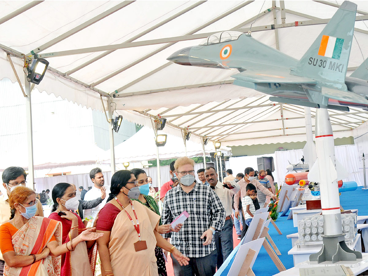 Azadi Ka Amrit Mahotsav BDL Product Exhibition At Kanchanbagh Photo Gallery  - Sakshi1