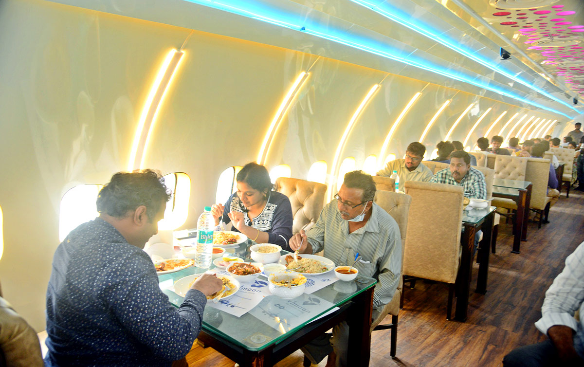 Special Dinner Flight At Vijayawada Photo Gallery  - Sakshi8