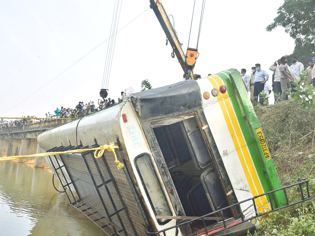 Bus Accident in West Godavari Photos - Sakshi15