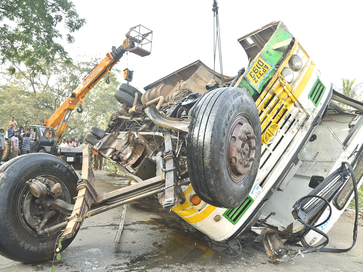 Bus Accident in West Godavari Photos - Sakshi6