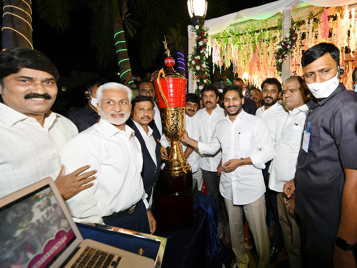 AP CM YS Jagan Vizag Tour Photo Gallery - Sakshi7