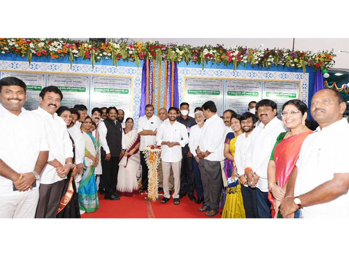 AP CM YS Jagan Vizag Tour Photo Gallery - Sakshi1